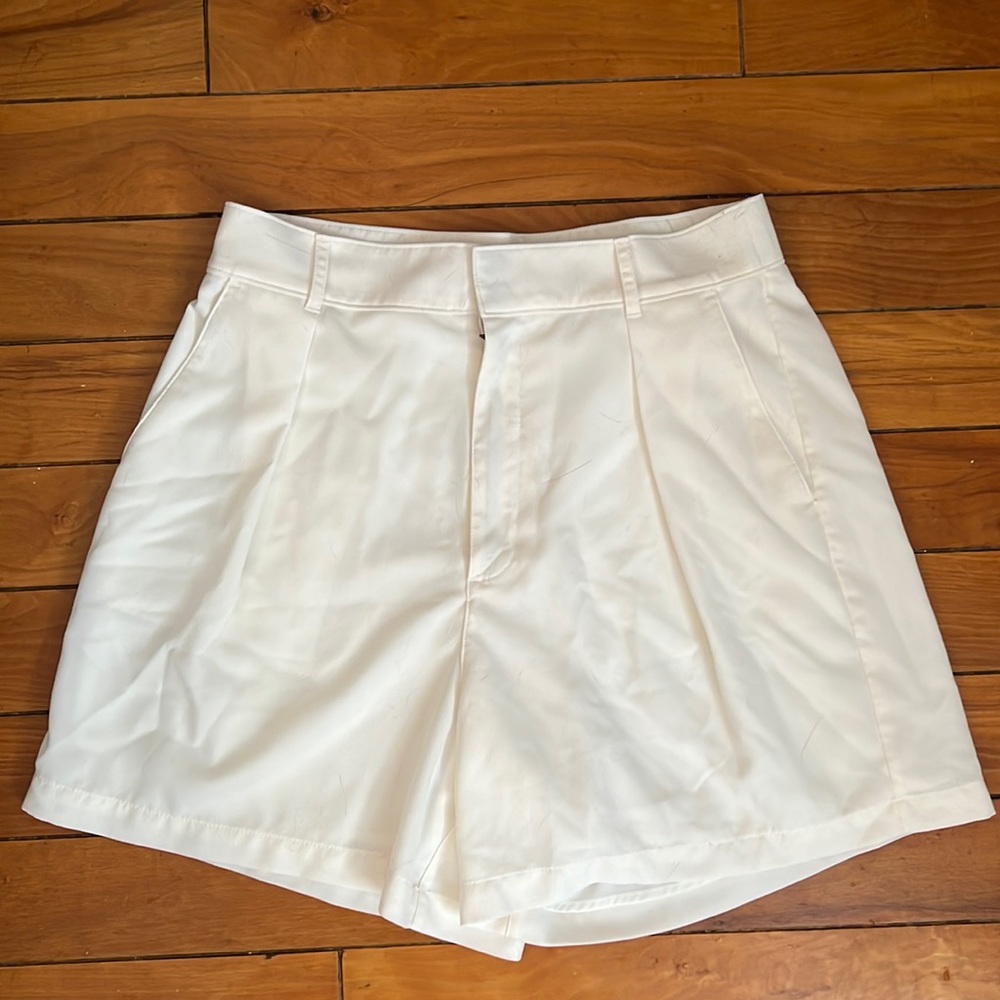 Abercrombie & Fitch White High Rise Shorts